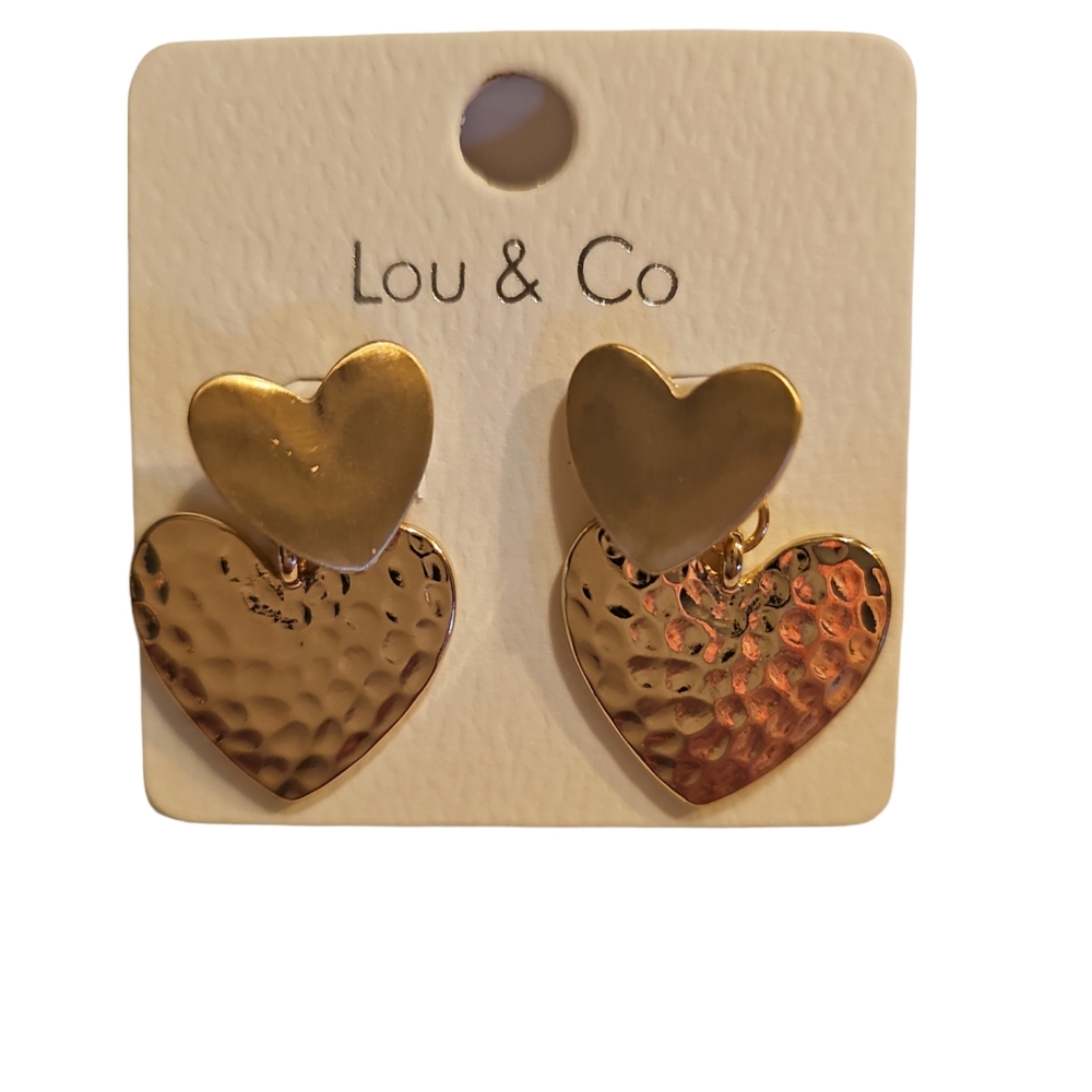 LOU & CO NWT Double Heart Gold Drop Earrings - Picture 11 of 11